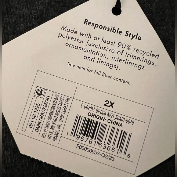 B7 NWT AVA & VIV SWEATER SIZE 2XL IN GRAY.  BUST 26.5”, LENGTH 28”. - Picture 13 of 13